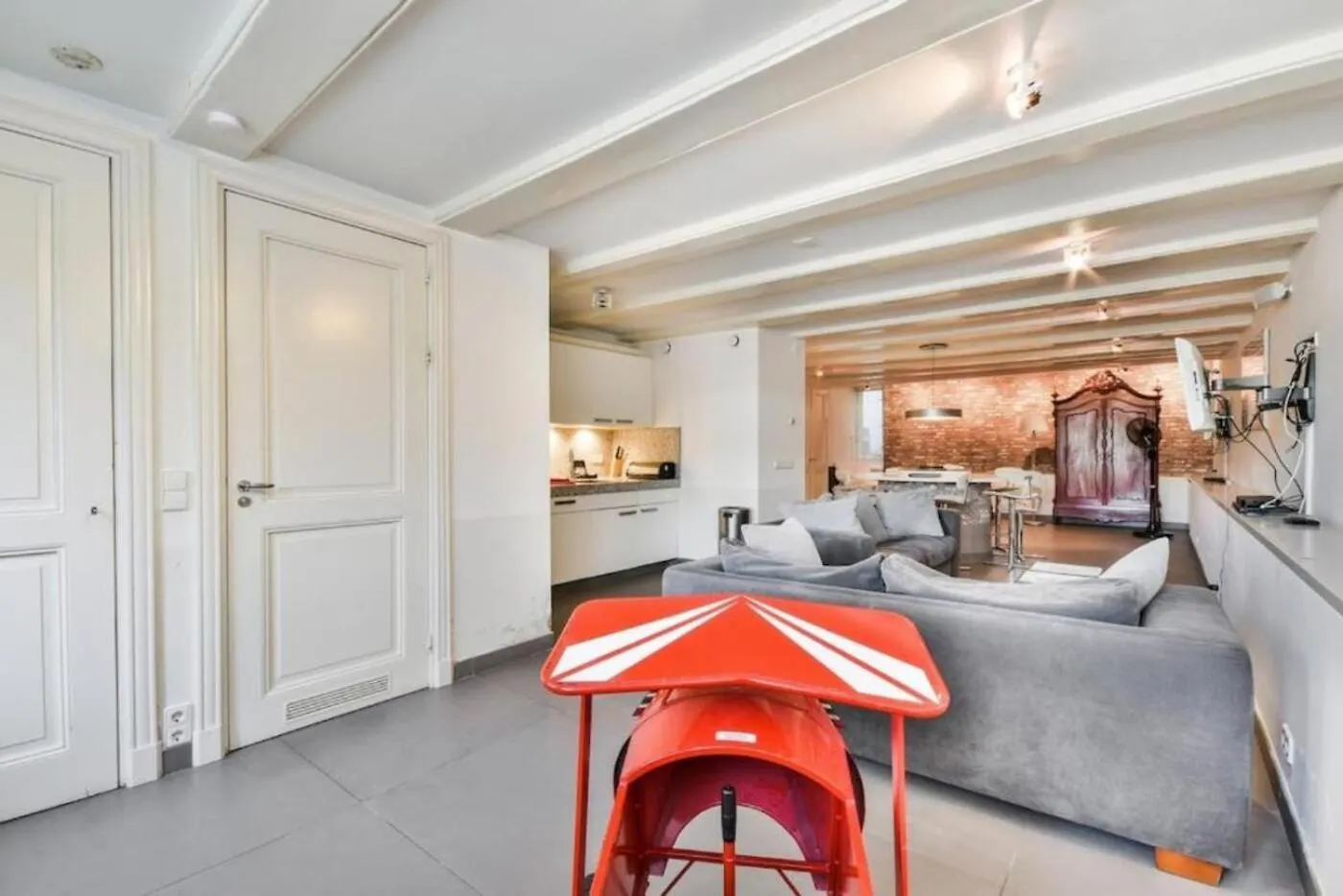 Elegant Canal-Side Apartment In Heart Of Amsterdam 0*,