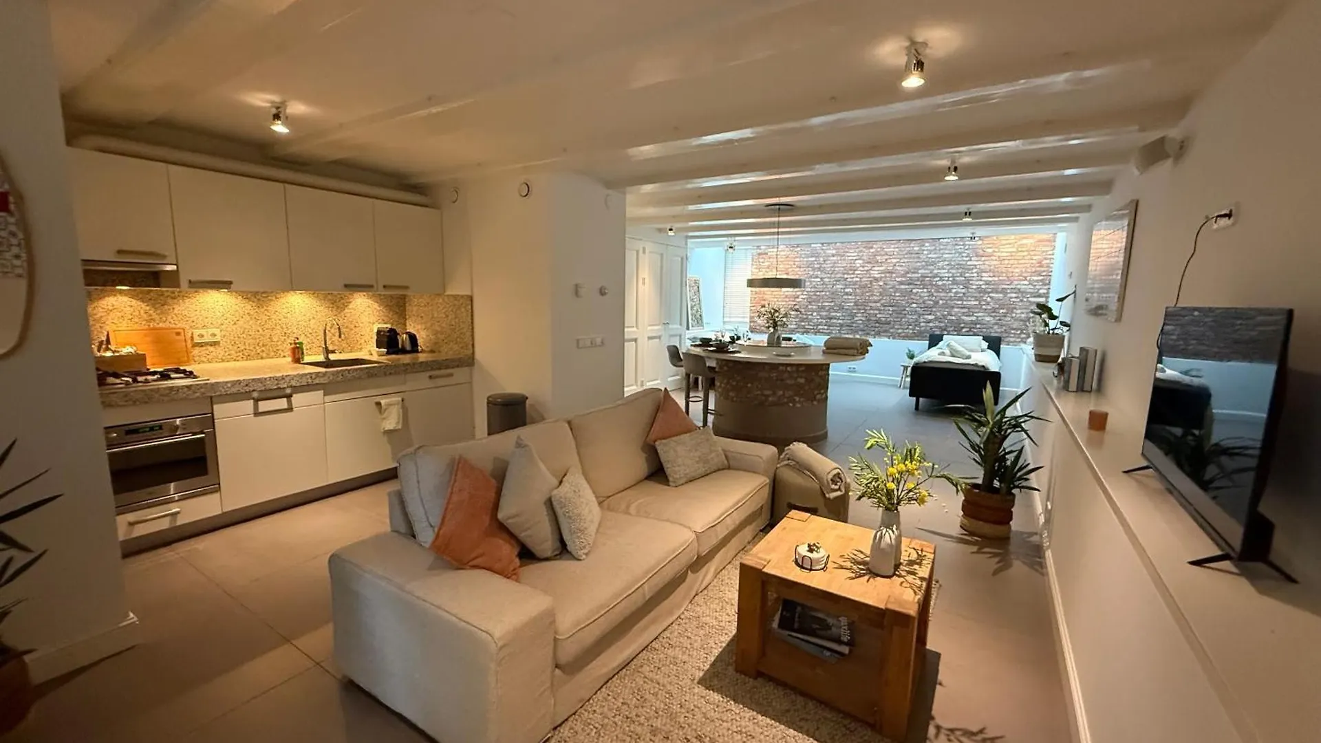 Elegant Canal-Side Apartment In Heart Of Amsterdam 0*,  Netherlands